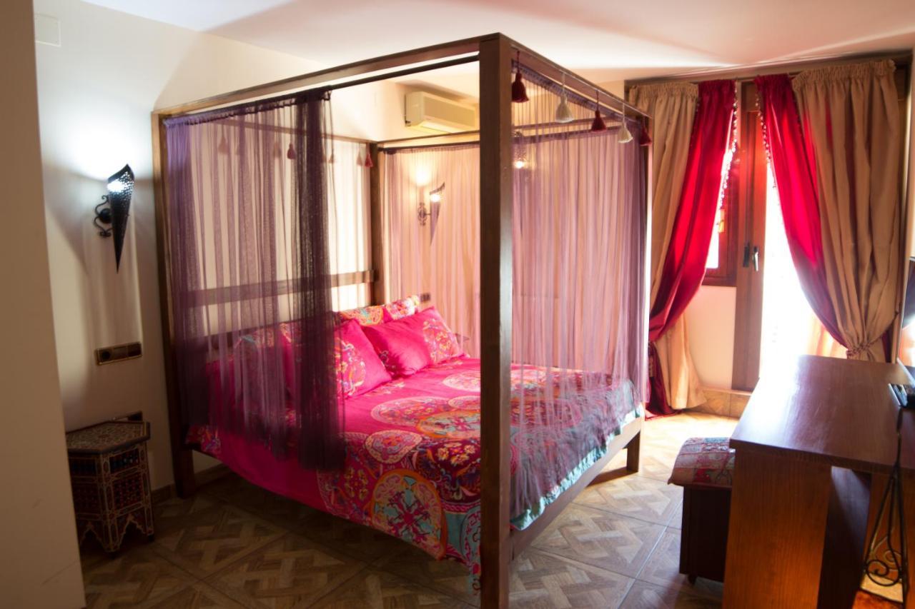 Hostal Mont Royal Alicante Zewnętrze zdjęcie