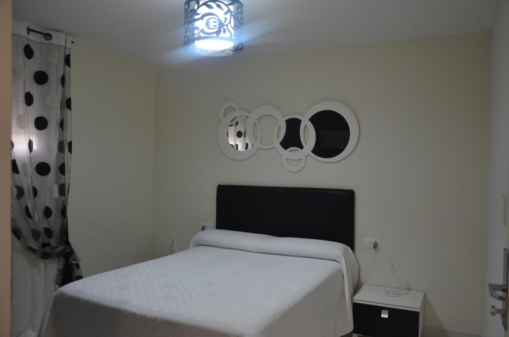 Hostal Mont Royal Alicante Zewnętrze zdjęcie