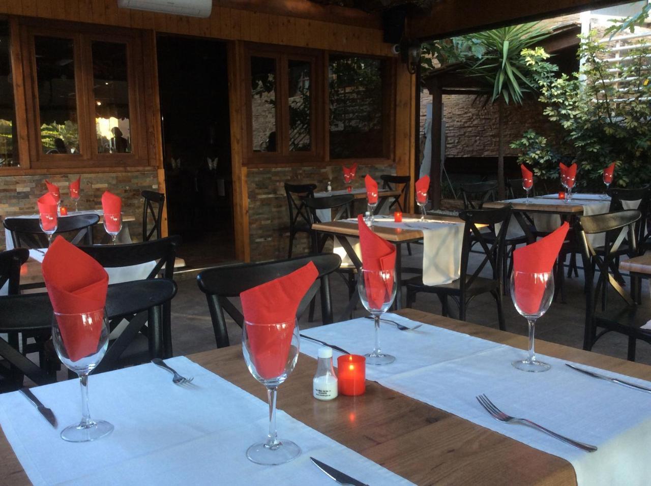 Hostal Mont Royal Alicante Zewnętrze zdjęcie